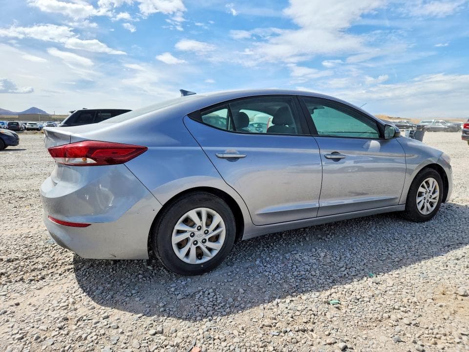 2017 HYUNDAI ELANTRA SE 3