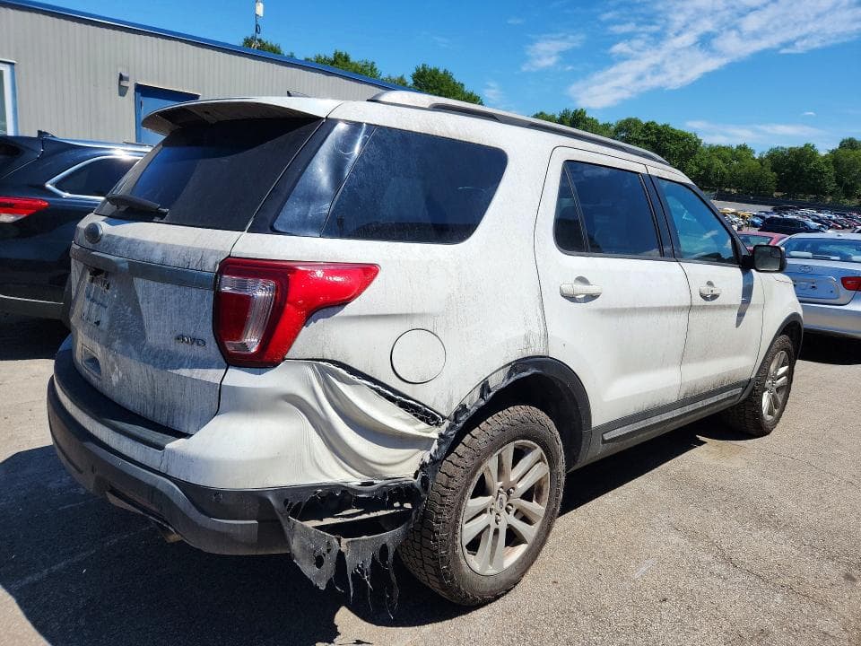 2018 FORD EXPLORER XLT 3