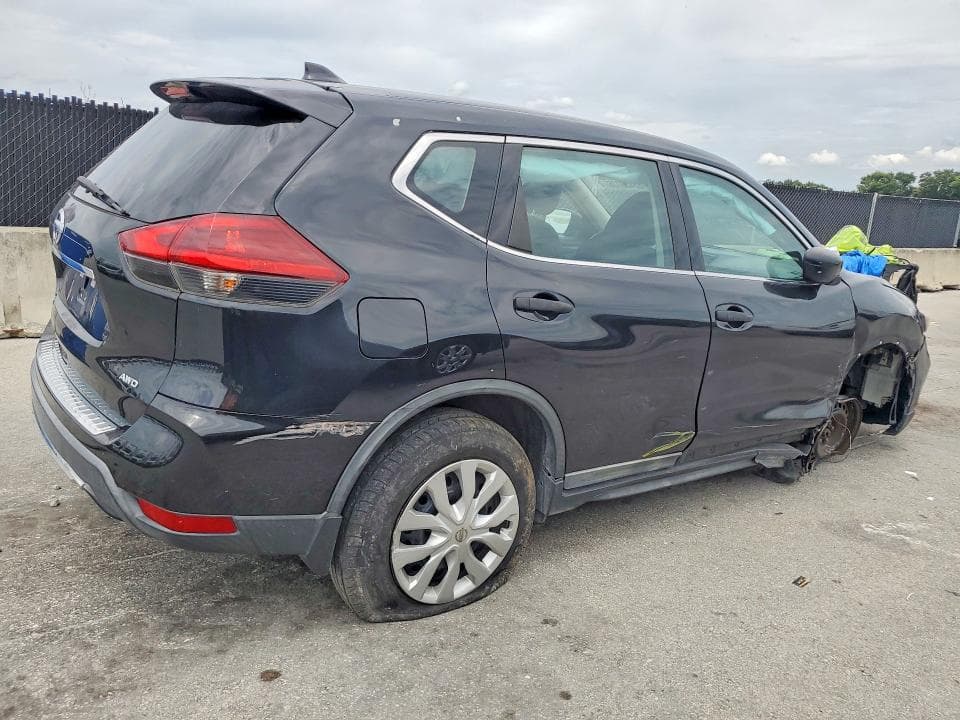 2018 NISSAN ROGUE S 3