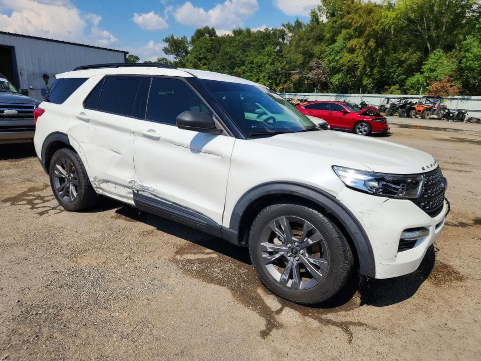 2021 FORD EXPLORER XLT 4