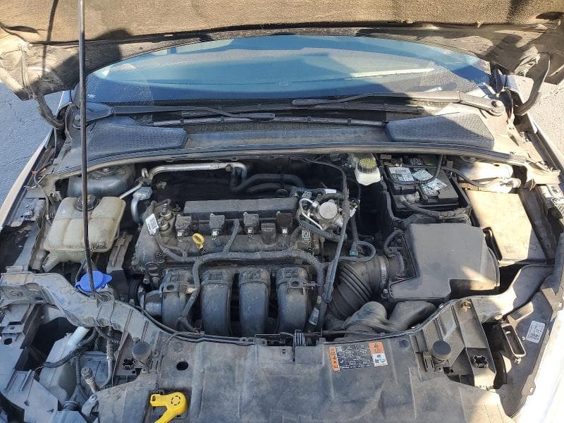 2017 FORD FOCUS SE 11