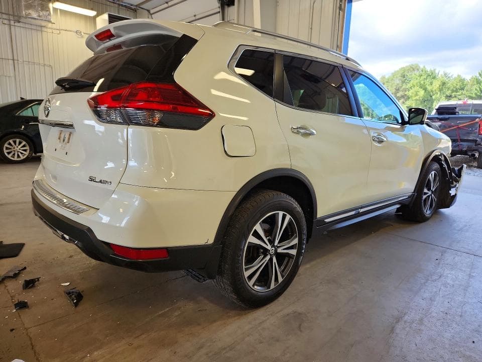 2017 NISSAN ROGUE SL 3