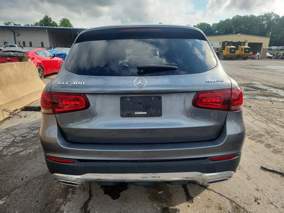 2020 MERCEDES-BENZ GLC 300 4MATIC 6
