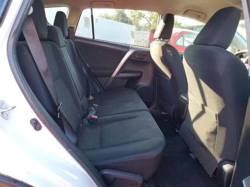 2017 TOYOTA RAV4 LE 11