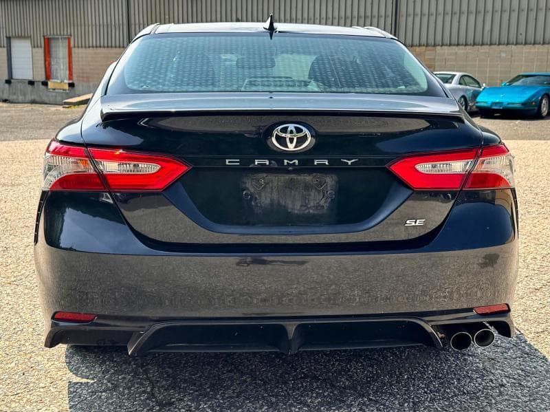 2019 TOYOTA CAMRY L 9