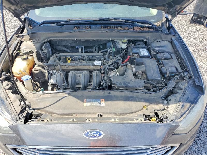 2017 FORD FUSION SE 11