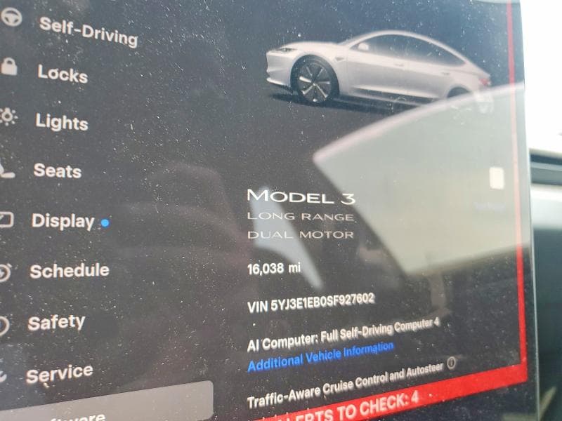 2025 TESLA MODEL 3 9