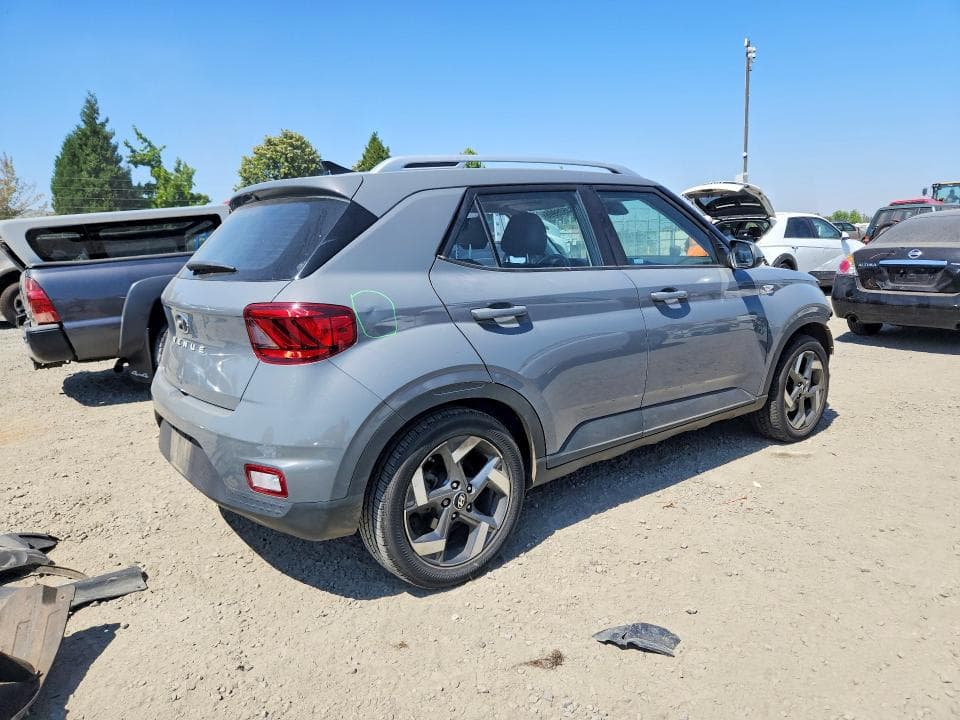 2022 HYUNDAI VENUE SEL 3