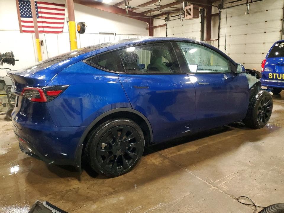 2023 TESLA MODEL Y 3