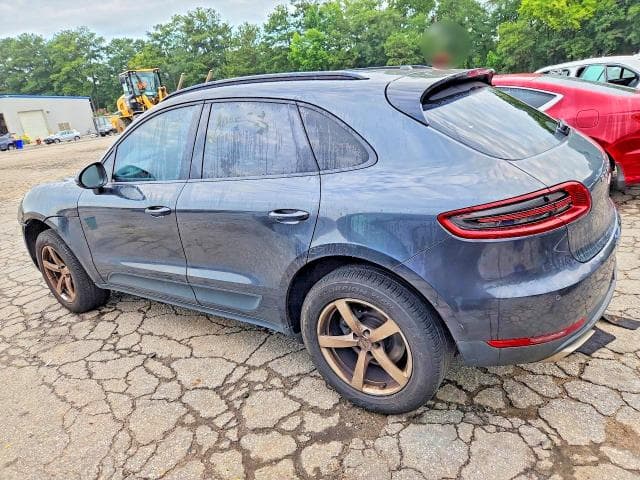 2017 PORSCHE MACAN 2