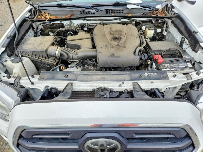 2018 TOYOTA TACOMA SR5 V6 11