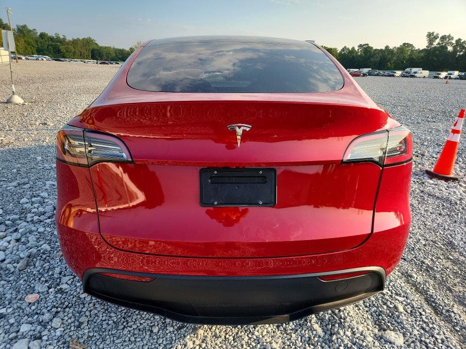 2023 TESLA MODEL Y 6