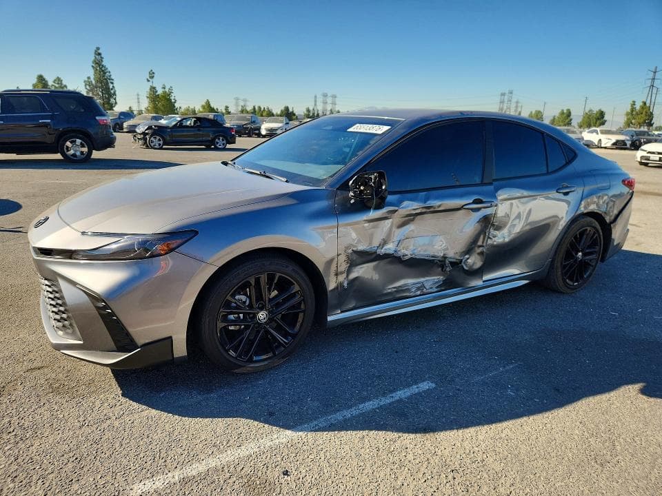2025 TOYOTA CAMRY SE - 1