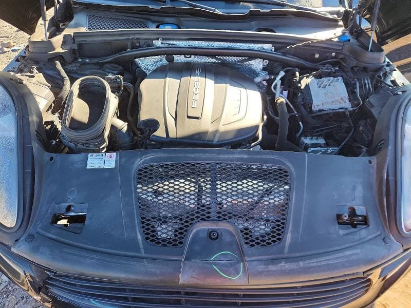 2020 PORSCHE MACAN 12