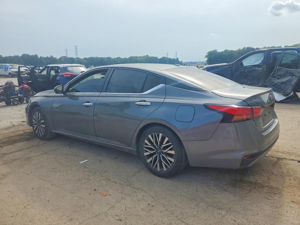 2024 NISSAN ALTIMA SV 2