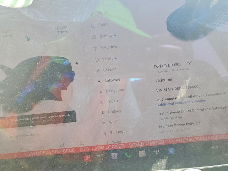 2025 TESLA MODEL Y 9
