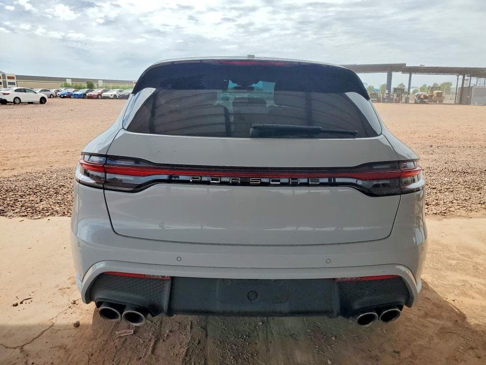 2023 PORSCHE MACAN BASE 6