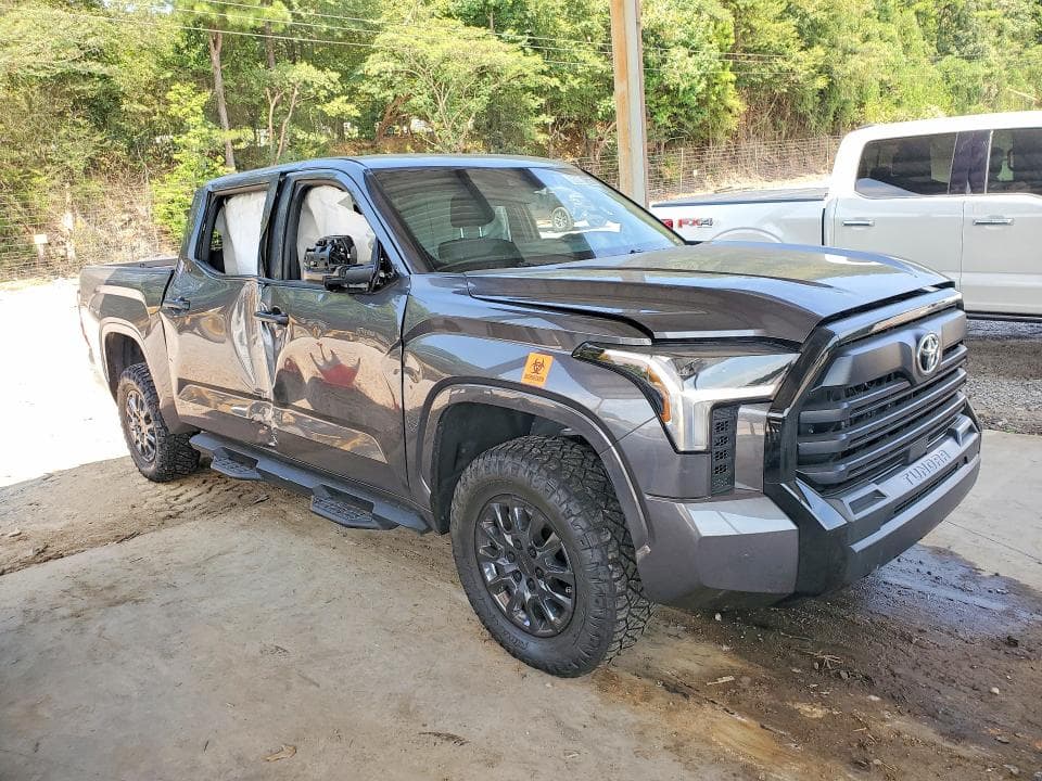 2025 TOYOTA TUNDRA SR 4