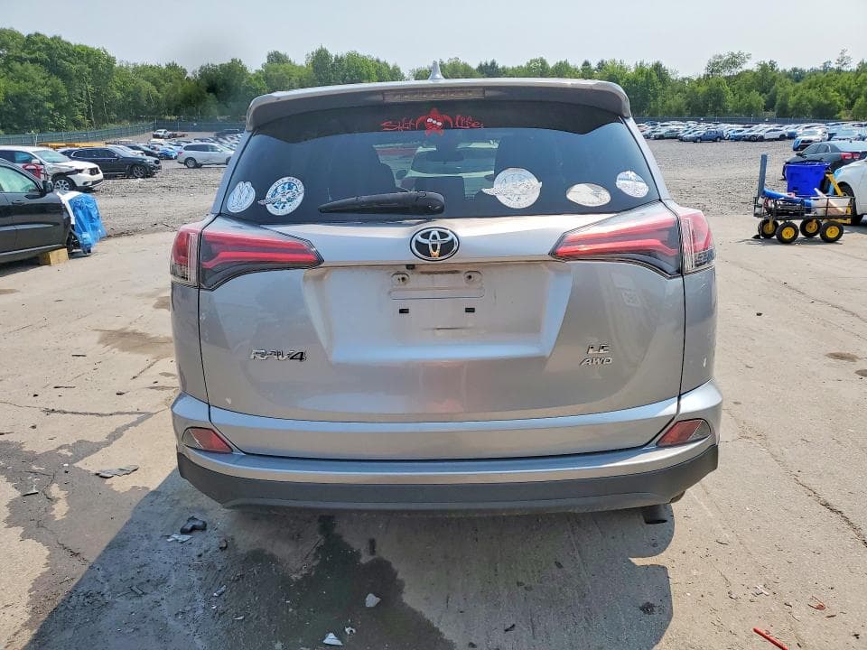 2018 TOYOTA RAV4 LE 6