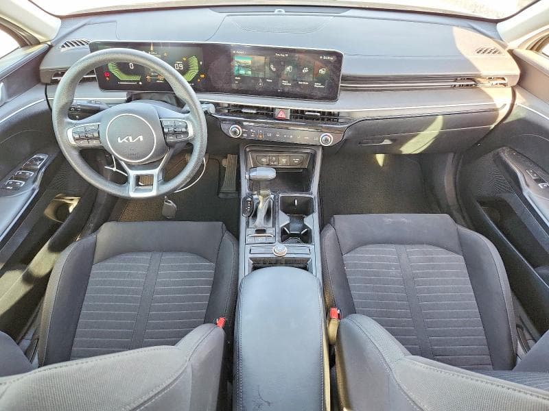 2025 KIA K5 LXS 8