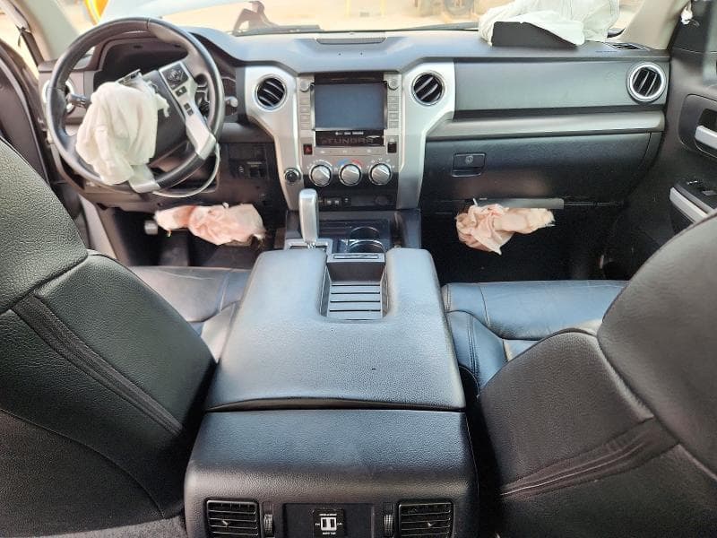 2020 TOYOTA TUNDRA SR5 8
