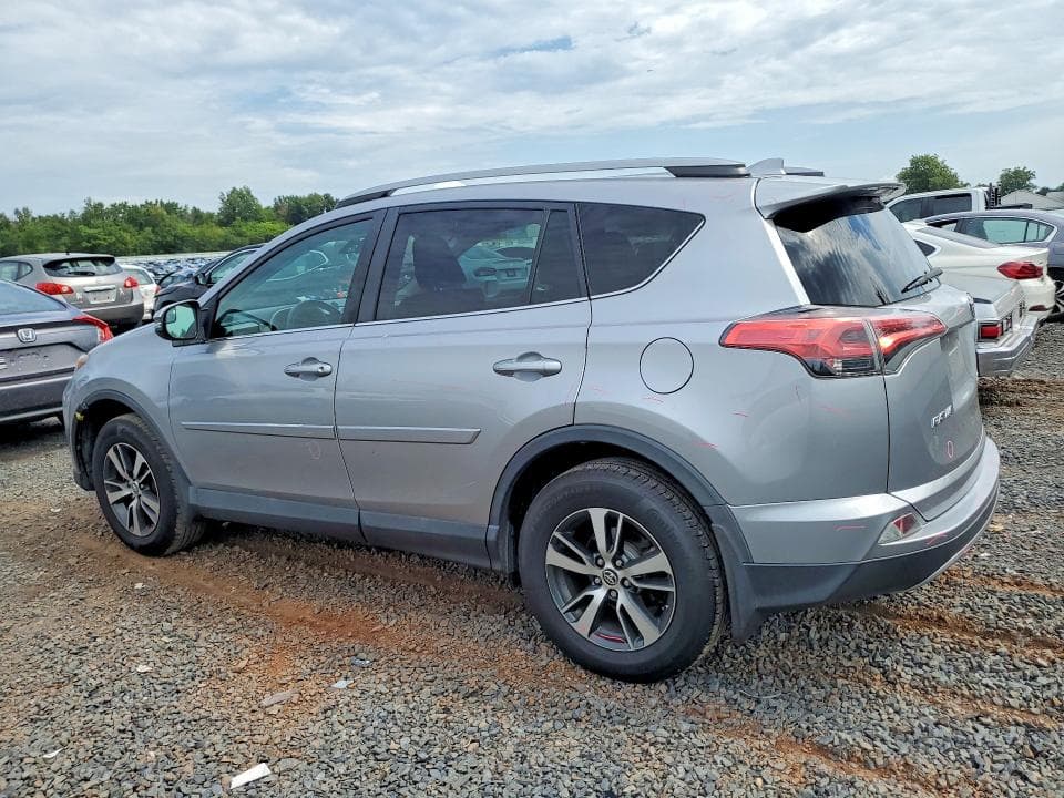 2017 TOYOTA RAV4 XLE 2