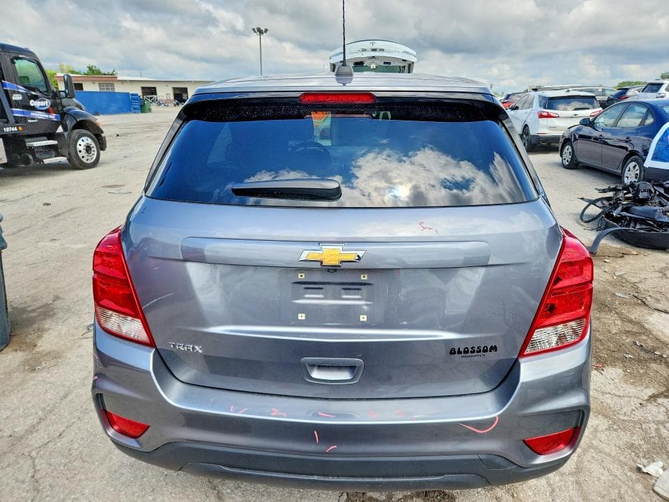 2020 CHEVROLET TRAX LS 6