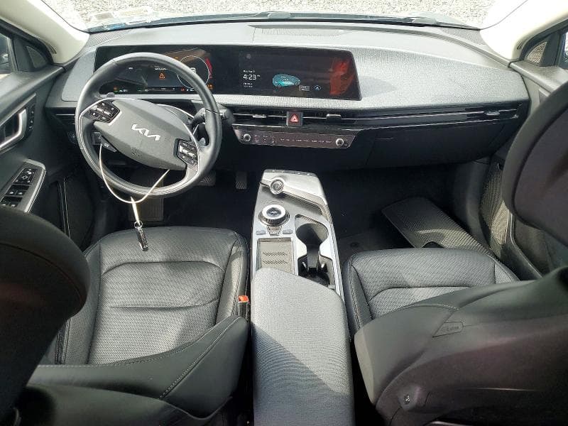 2023 KIA EV6 WIND 8