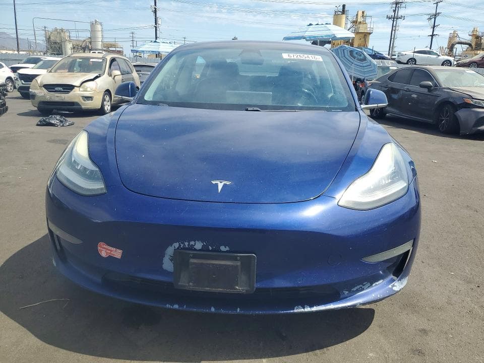 2018 TESLA MODEL 3 5