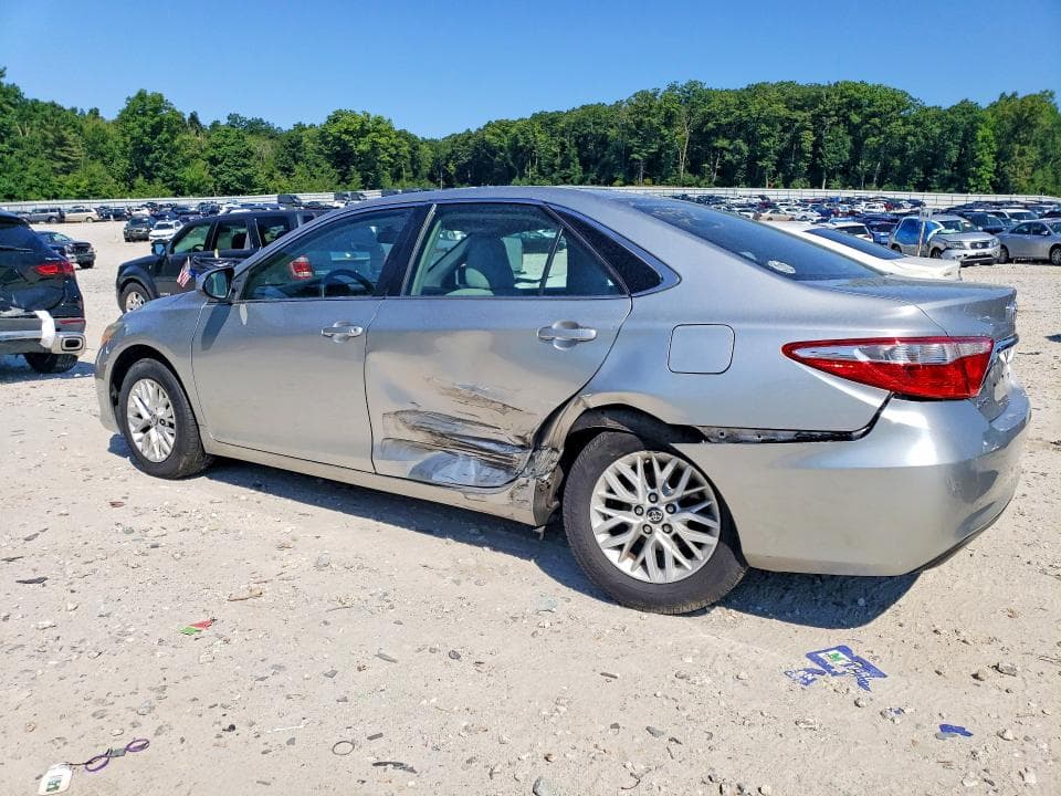 2017 TOYOTA CAMRY LE 2