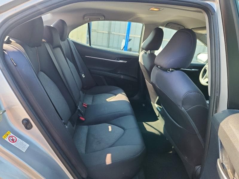2018 TOYOTA CAMRY LE 10