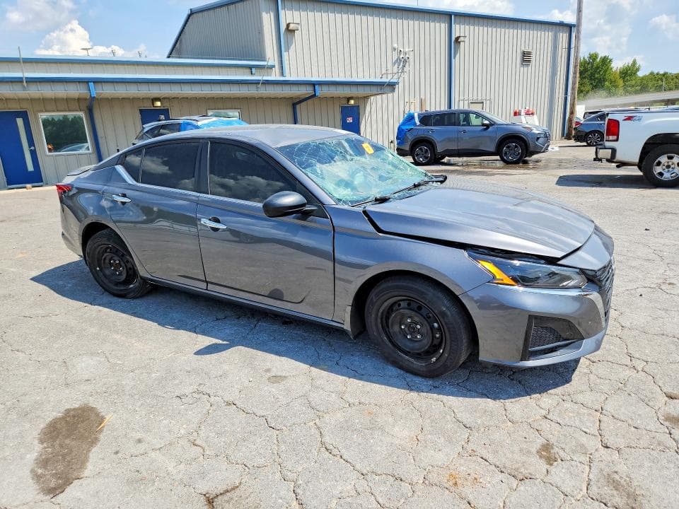 2024 NISSAN ALTIMA S 4