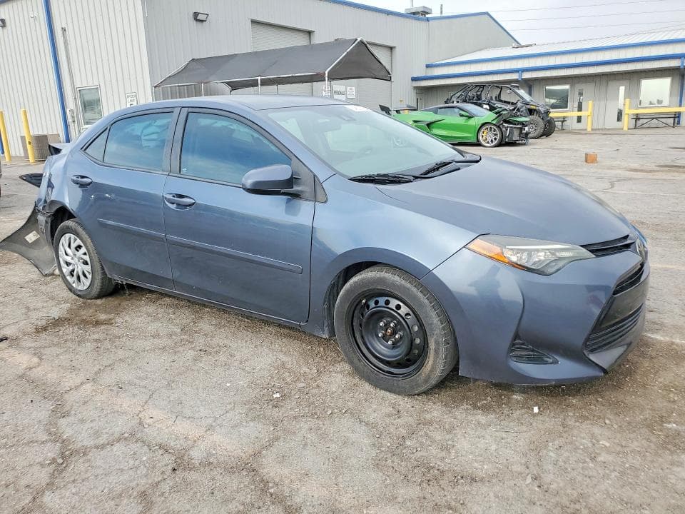 2017 TOYOTA COROLLA LE 4