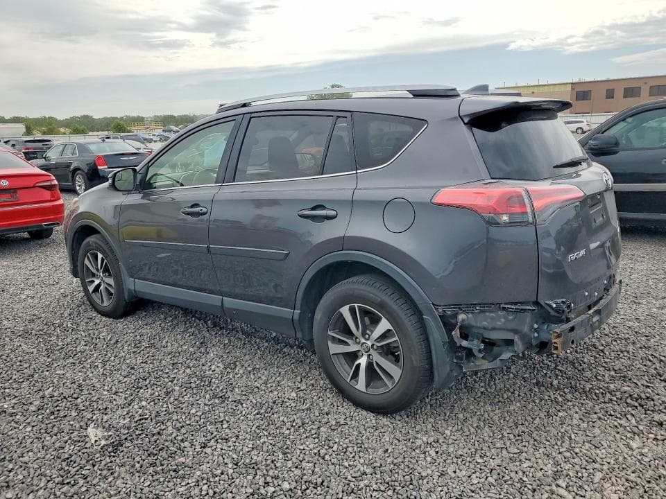 2017 TOYOTA RAV4 XLE 2