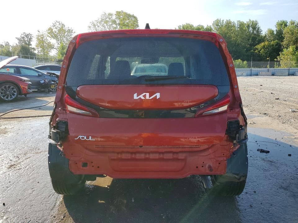 2022 KIA SOUL LX 6