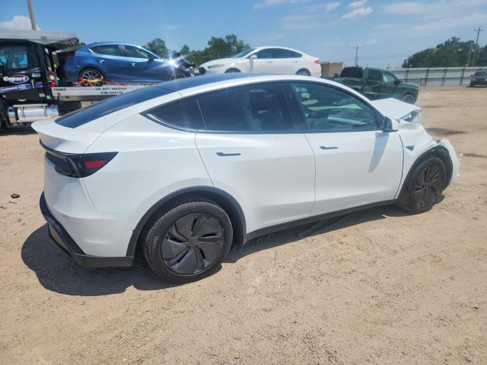 2026 TESLA MODEL Y 3