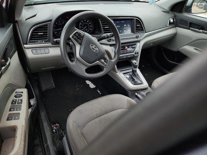 2017 HYUNDAI ELANTRA SE 8