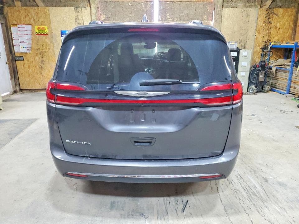 2022 CHRYSLER PACIFICA TOURING L 6