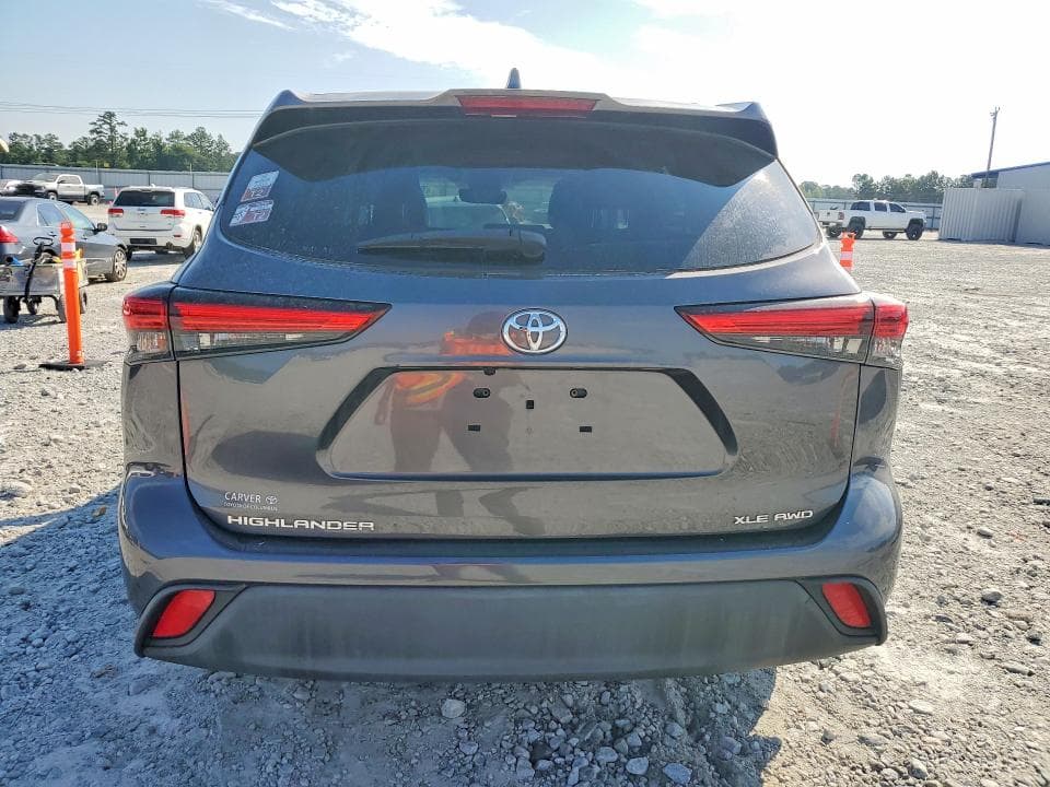 2021 TOYOTA HIGHLANDER XLE 6