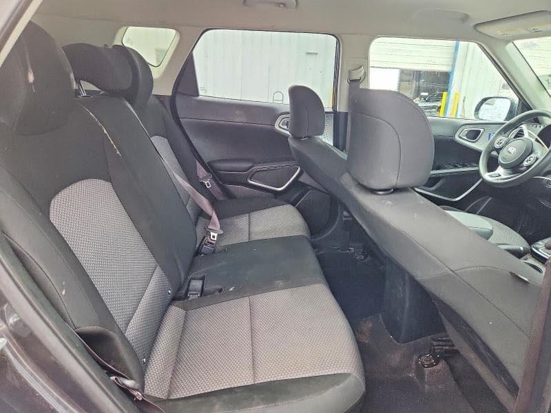 2021 KIA SOUL LX 10