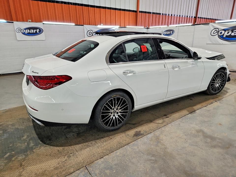 2026 MERCEDES-BENZ C 300 4MATIC 3