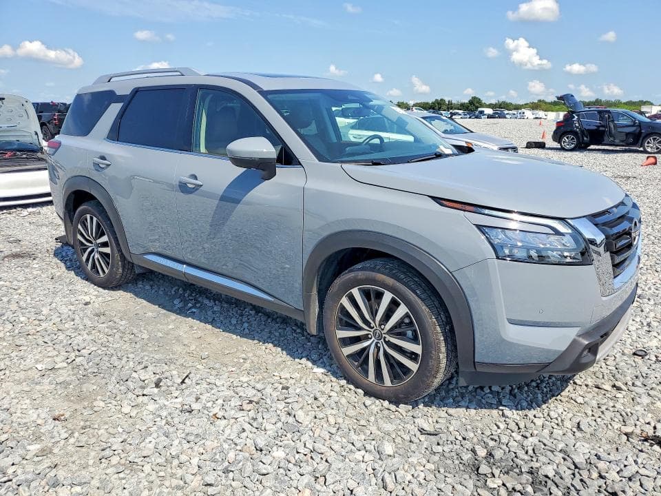 2025 NISSAN PATHFINDER PLATINUM 4