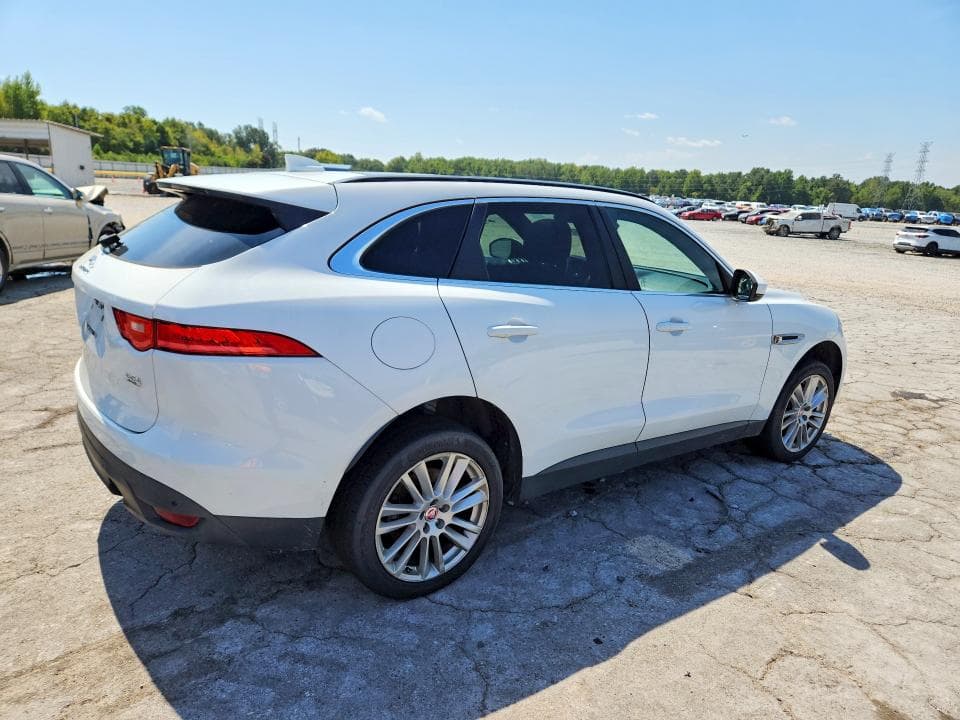 2017 JAGUAR F-PACE PRESTIGE 3