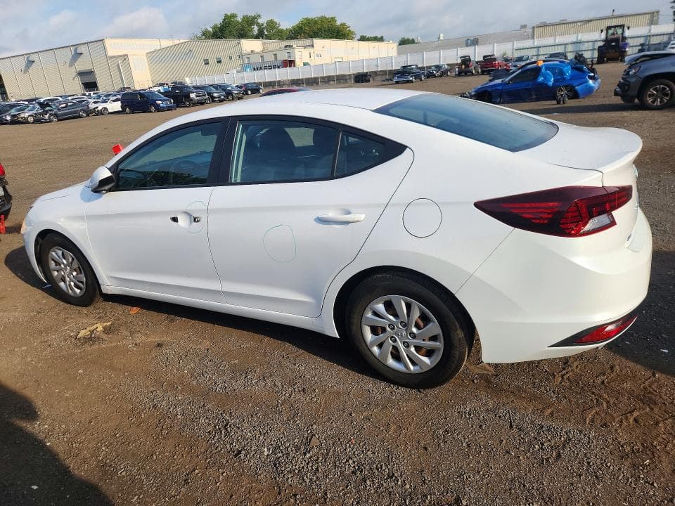 2019 HYUNDAI ELANTRA SE 2