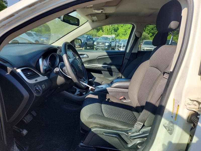 2019 DODGE JOURNEY SE 7