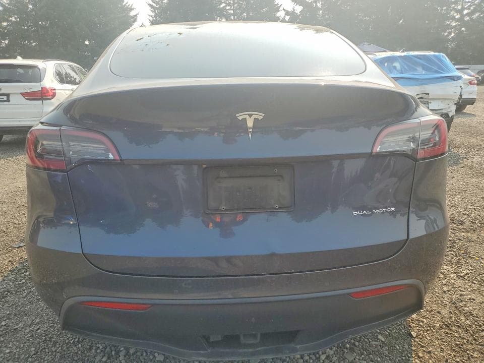 2023 TESLA MODEL Y 6