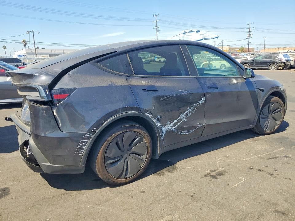 2026 TESLA MODEL Y 3
