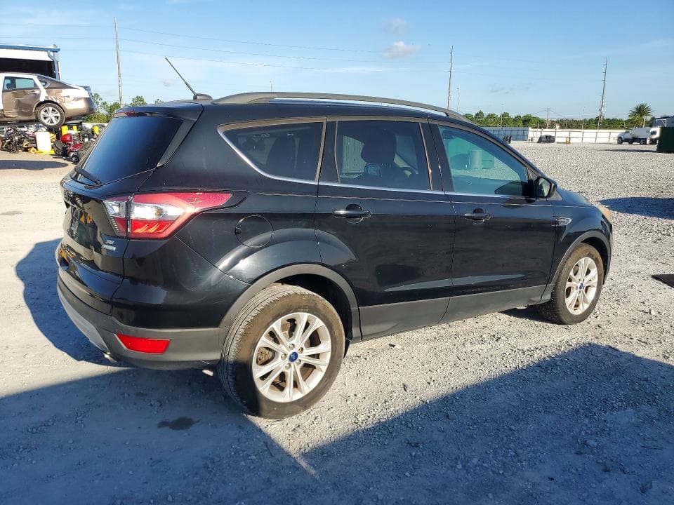 2017 FORD ESCAPE SE 3