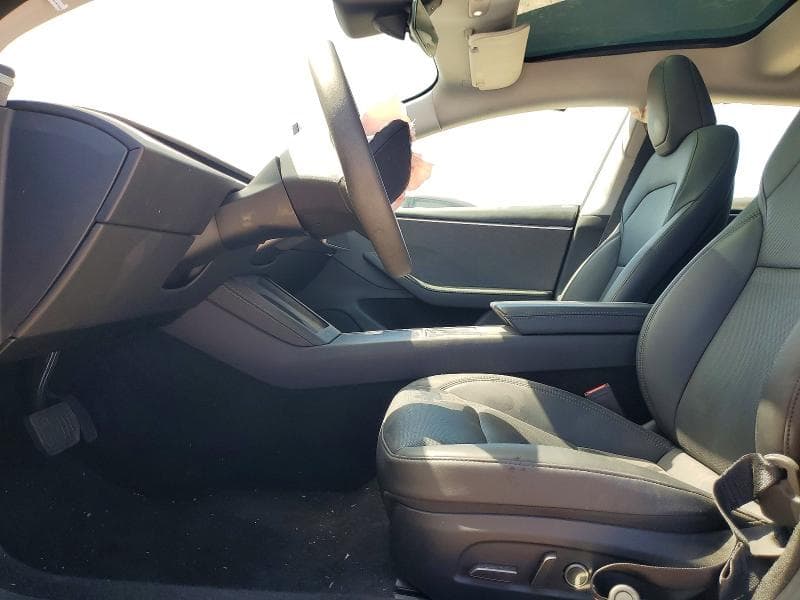 2025 TESLA MODEL 3 7