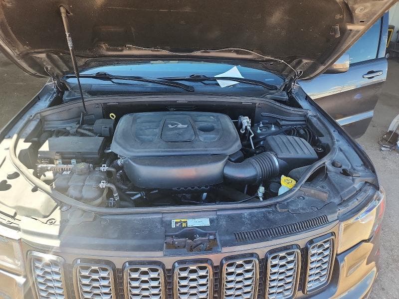 2017 JEEP GRAND CHEROKEE LAREDO 11
